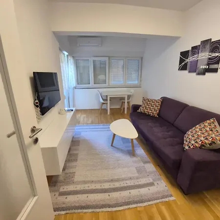 Dd Apartment *